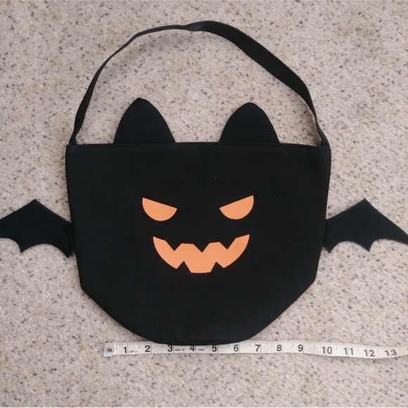 NEW Halloween Bat Bucket - Picture 3 of 6